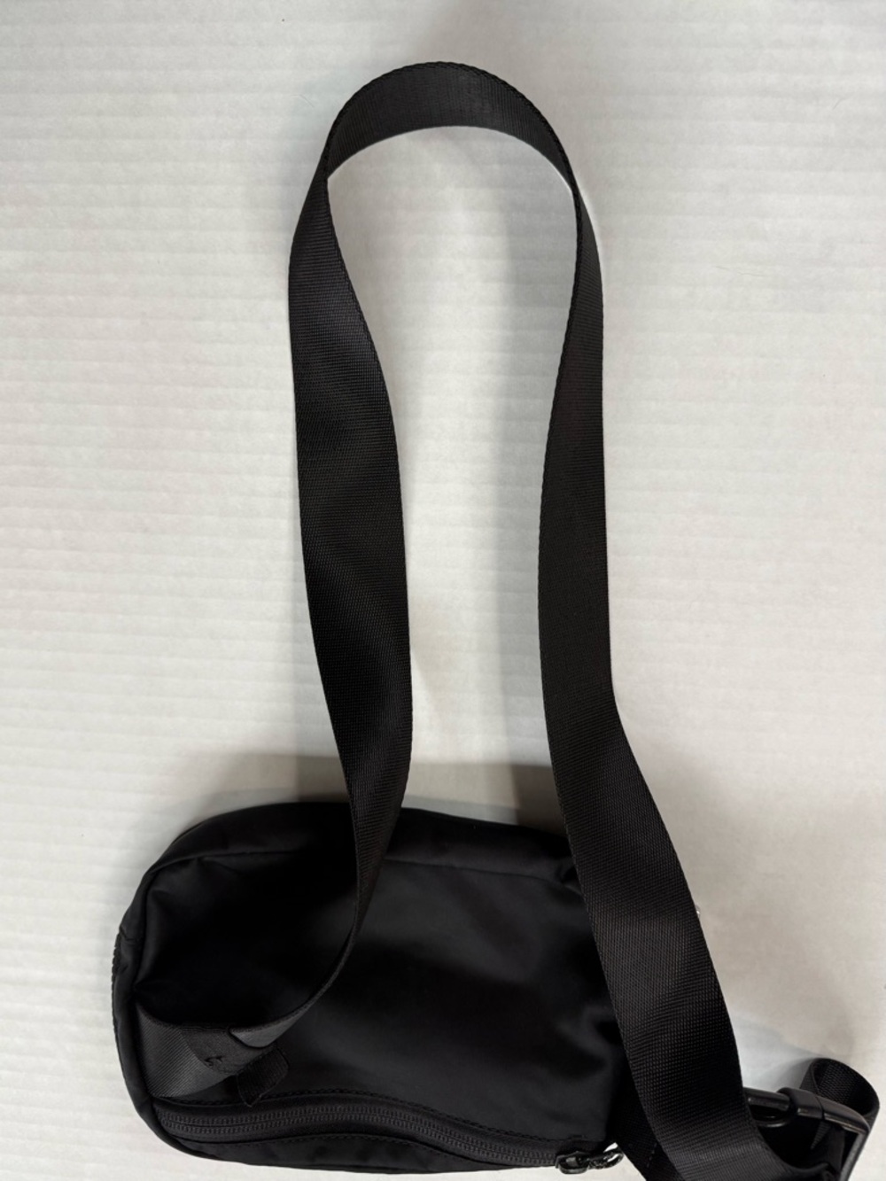 Lululemon Everywhere Belt Bag Black - Picture 7 of 7